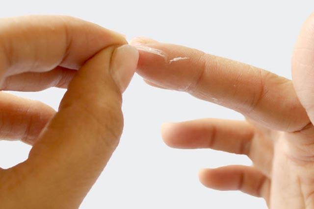 відтерти супер-клей з пальців: як вивести клей Момент з шкіри