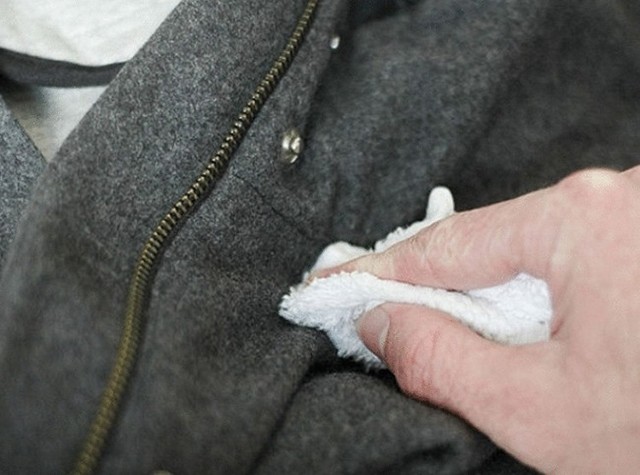 Як в домашніх умовах випрати пальто: драпове, з вовни, кашеміру, синтепону