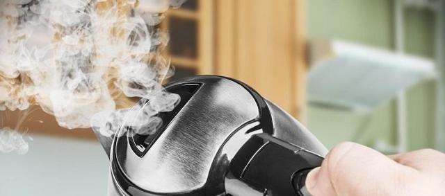 Як позбутися від запаху в новому чайнику: чим усунути запах