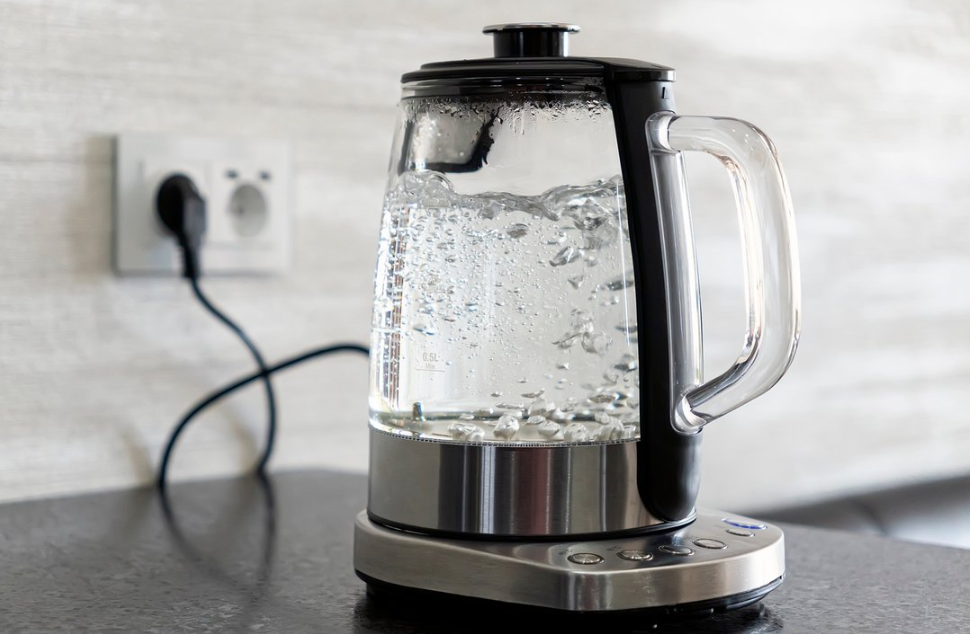 можно ли пить кипяченую воду из-под крана в електрочайнике