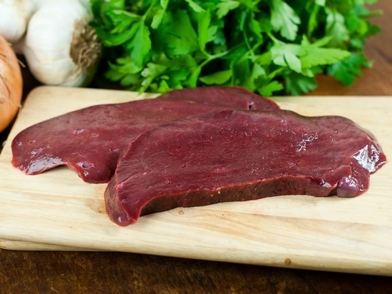 Як обробити яловичу печінку перед готуванням: