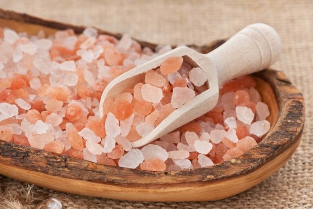 Рожева гімалайська сіль: користь і шкода, відгуки, застосування