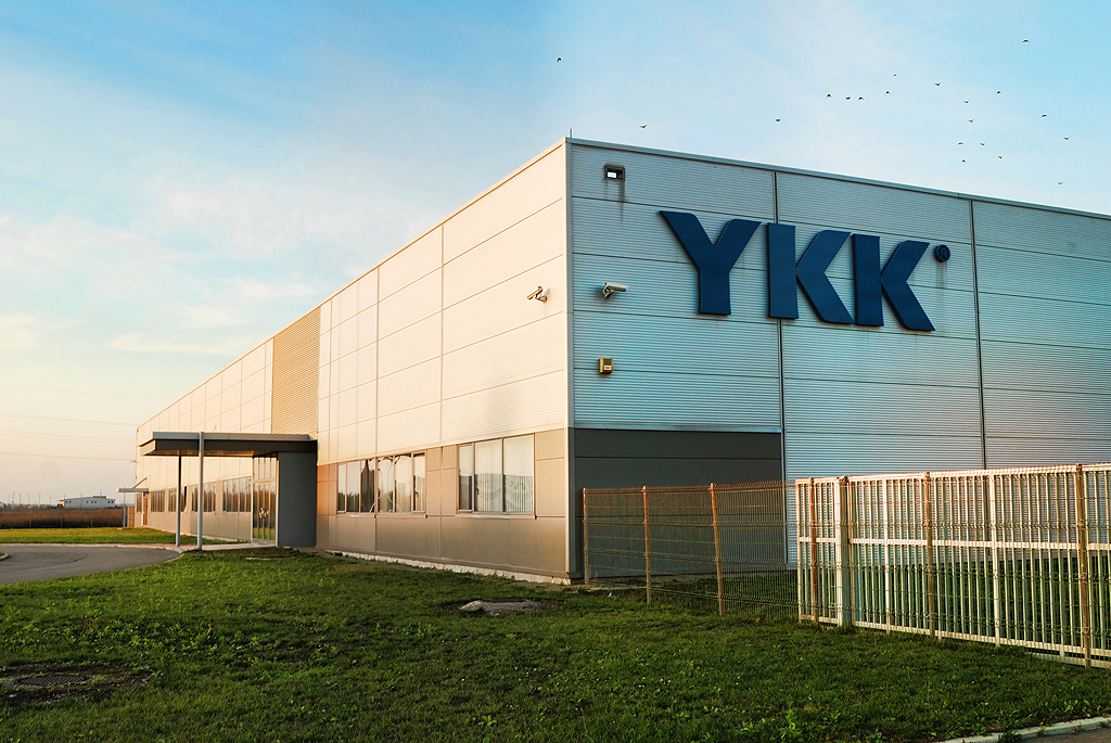 Интересные факты о компании ykk