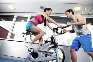 Велотренажер: користь і шкода для жінок і чоловіків, відгуки та результати схудлих