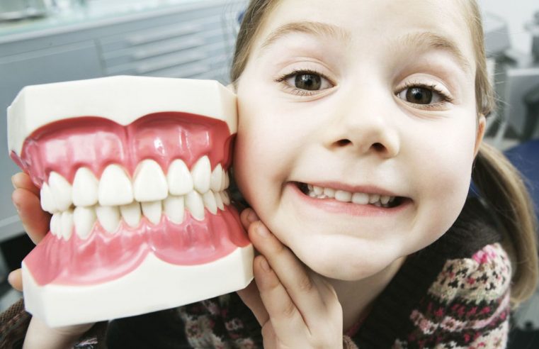 Вирівнювання зубів у дорослих та дітей - відмінності та факти