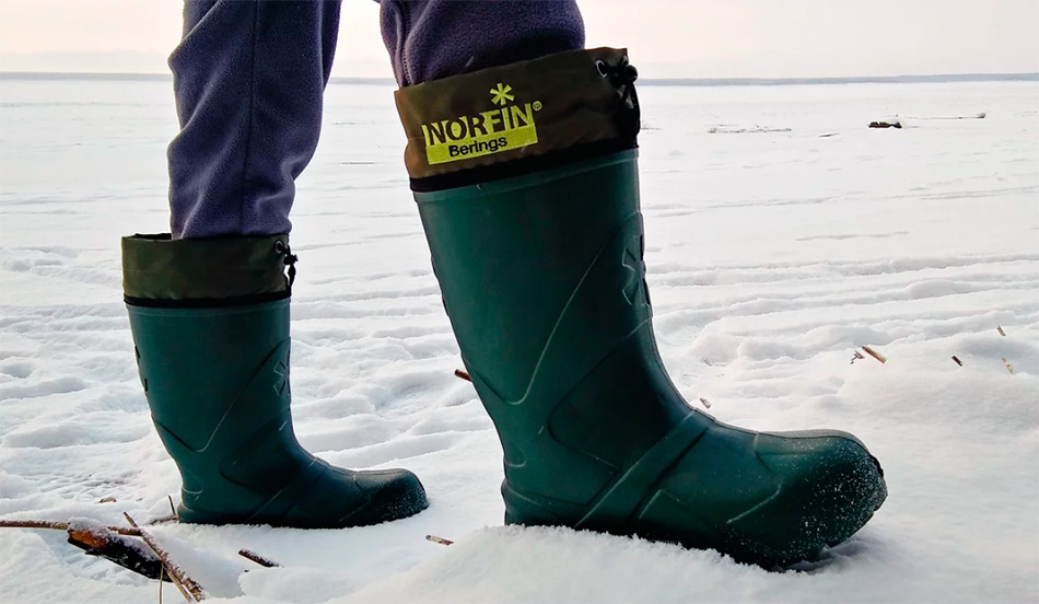 Непромокаемые носки и ботинки для рыбалки зимой (фирмы Норфин)