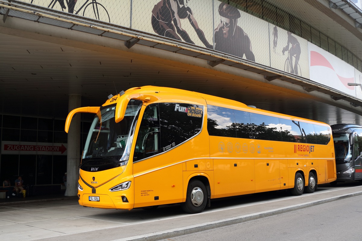 Чеський автобус подорож