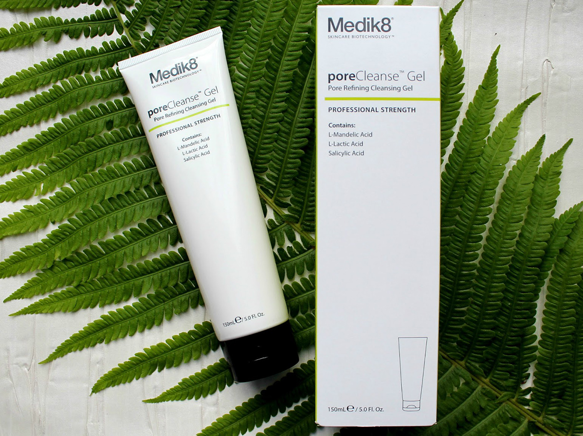 medik8 очищающий гель с миндальной кислотой Pore cleanser gel Intense