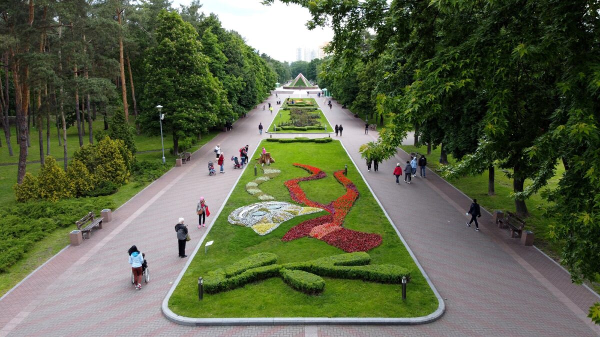 Київ парк Перемоги прогулка з дітьми